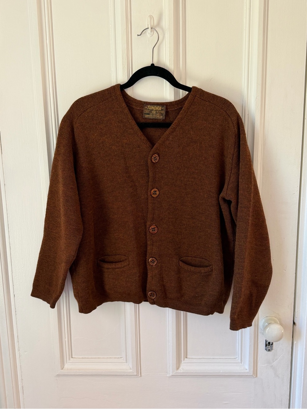 Women’s Tundra Pure Virgin Wool Button  Front V neck Cardigan Size XL